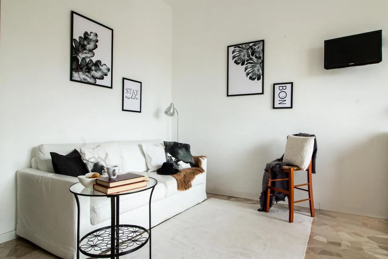 بيت ضيافة فندق A Casa Mia سارونّو